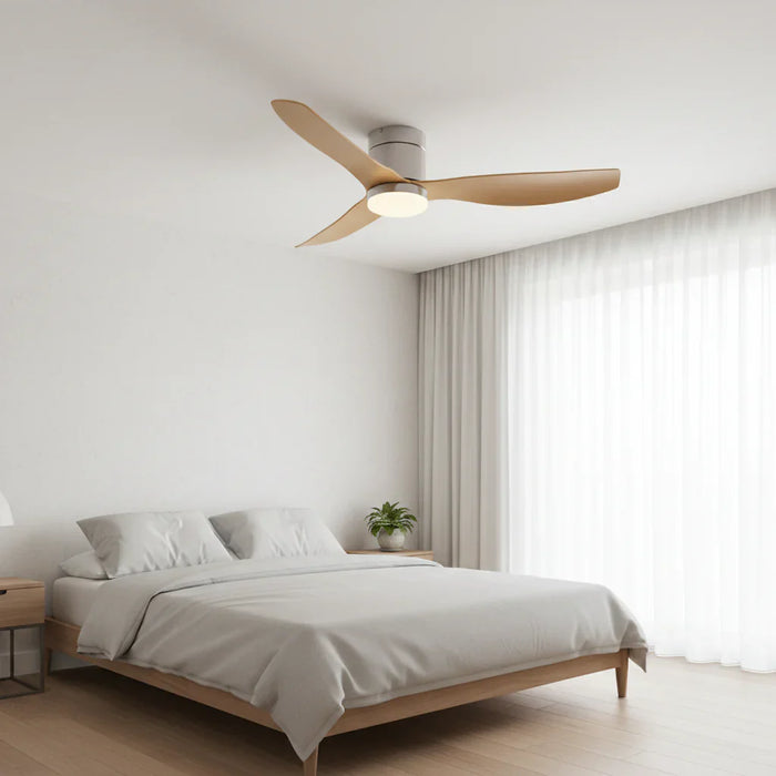 Arcturus | Ventilador LED integrada plata y madera clara
